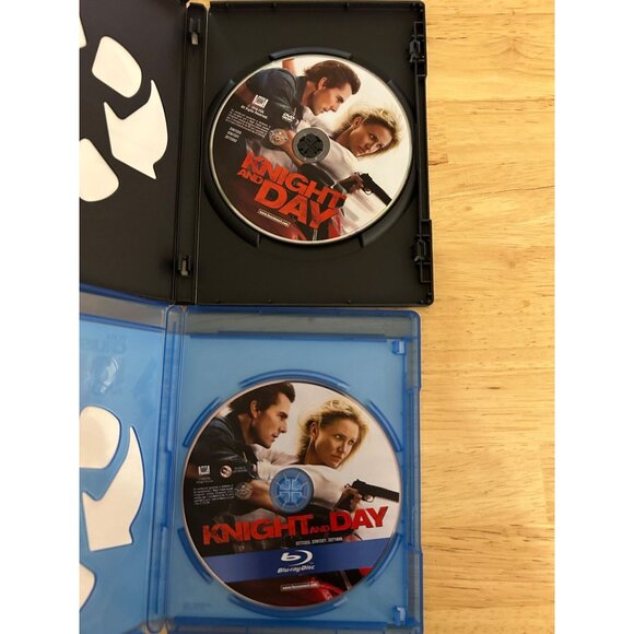 Knight And Day 2010 Blu-Ray DVD Holiday Combo Pack Action Tom Cruise Pre-Owned - Picture 4 of 5